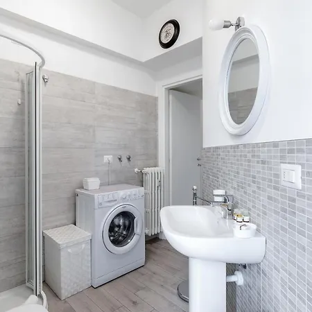 Apartment Piazza De Angeli M1 Comfortable Flat With Balcony Milan